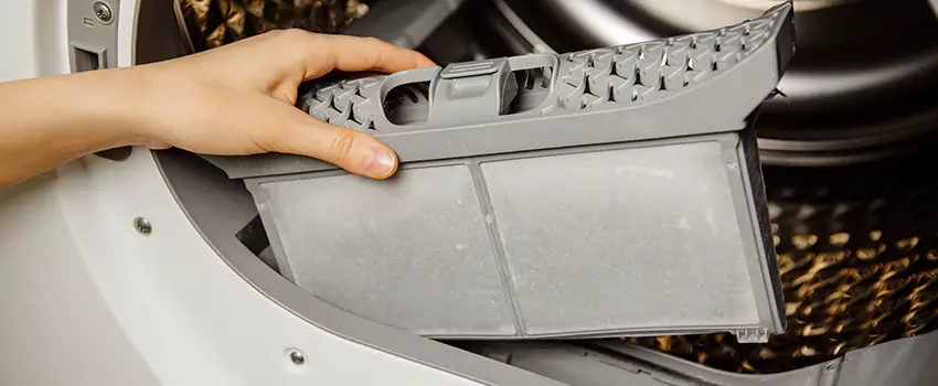 Signs Of A Clogged Dryer Lint Trap in Munster, Indiana